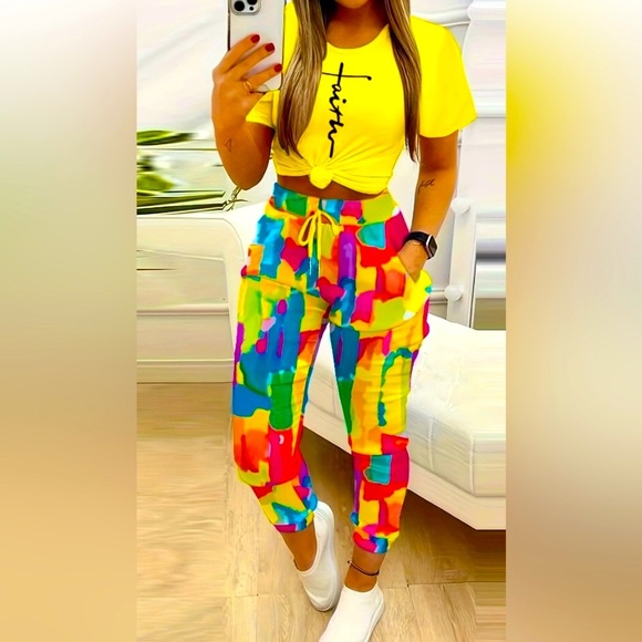 2 Piece: “Faith” Print Short Sleeve Top & Matching Drawstring Pocket Pants, EUC - Picture 1 of 8
